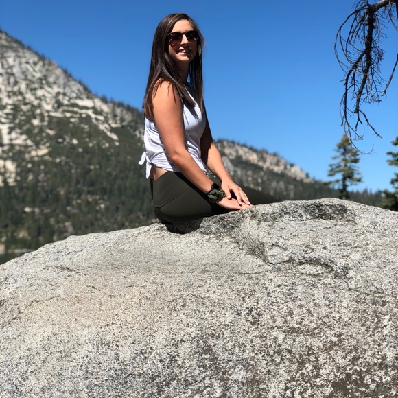 Meet your Posher, Briana - Picture 1 of 1